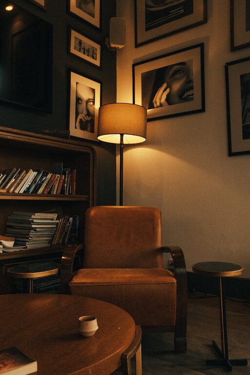 How to Create a Cozy and Inviting Reading Nook at Home